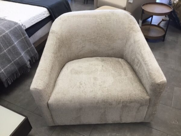 LATTE SWIVEL CHAIR